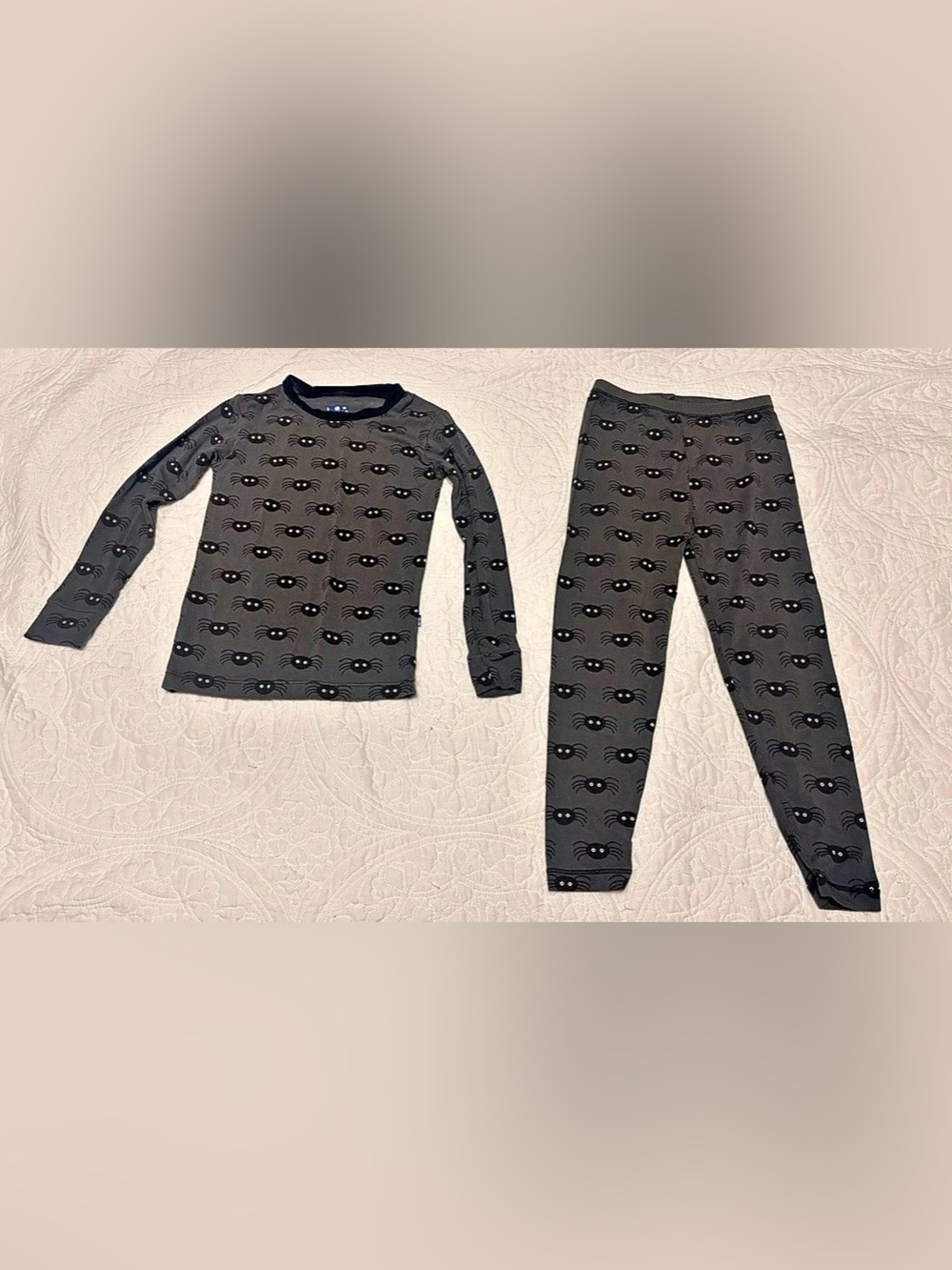 KicKee Pants Stone Spiders Bamboo Pajama Set- Size 5